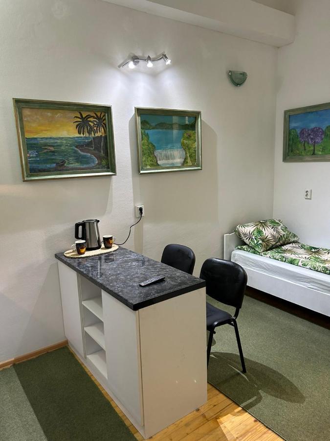 Guesthouse Hurma Rooms SJJ Esterno foto